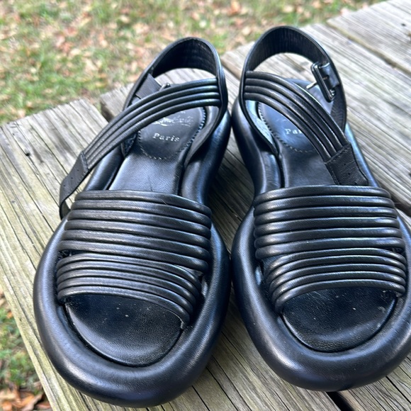 Christian Louboutin Manolasummer black leather sandal flats - Picture 8 of 9